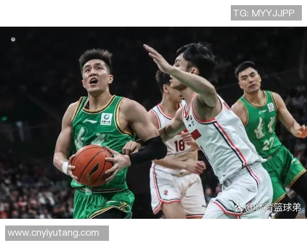 加维在球场上的突破与成长：从新星到球队核心的蜕变之路