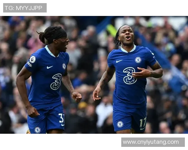 切尔西更衣室风波再起斯特林与恩佐训练场激烈对峙引发关注